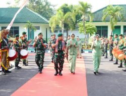 Pangdivif 2 Kostrad: Prajurit Adalah Keluarga yang Harus Dijaga Bersama