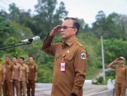 Upacara Penaikan Bendera Merah Putih Lingkup Pemerintah Kabupaten Nias Utara Berjalan Tertib Dan Di hadiri Seluruh Unsur Perangkat Daerah