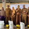 Wabup Sidoarjo Salurkan Bantuan Pangan kepada 1.600 KPM di Kecamatan Wonoayu