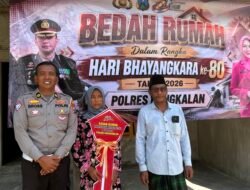 Polres Bangkalan Gelar Aksi Kemanusiaan Bedah Rumah Ibu Saadah Sambut Hari Bhayangkara ke-80