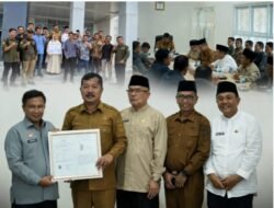 Bupati Monadi Terima Sertifikat IG Beras Payo Koerintji dari Kemenkum, Tonggak Baru Penguatan Komoditas Unggulan Kerinci