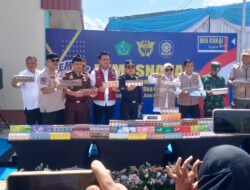 Gempur Rokok Ilegal, Wakil Bupati Sidoarjo Pimpin Pemusnahan 9 Juta Batang Rokok Ilegal Senilai Rp13,5 Miliar