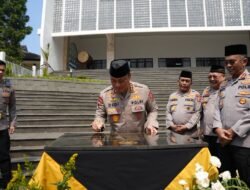 *Masjid Panggilan Sujud Direvitalisasi, Wakapolri: Bangun Karakter, Bangun Peradaban*