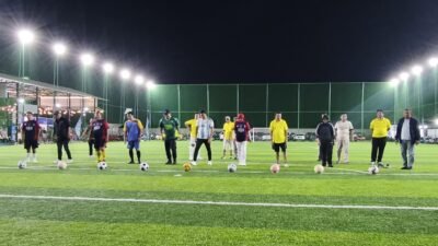 Lapangan Pilar Sport Center Jadi Saksi Keakraban Pimpinan Parpol Se-Kabupaten Sidoarjo