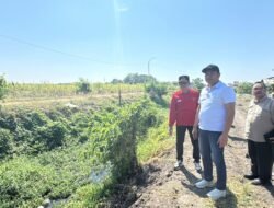Tinjau KDMP di Ngingas, Bupati Sidoarjo Pastikan Akses Jalan ke Lokasi Dilebarkan