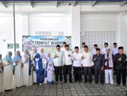 Wako Alfin Resmikan Fasilitas Tempat Wudhu Masjid Raya