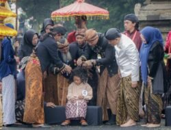Ada yang Minta Laptop hingga Sepeda Pink, 13 Anak Ikuti Prosesi Rambut Gimbal Dieng 2026