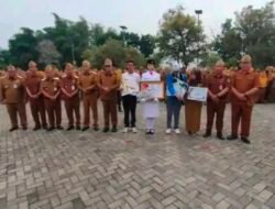 Kota Sungai Penuh Ukir Sejumlah Prestasi, Wako Alfin Serahkan Penghargaan