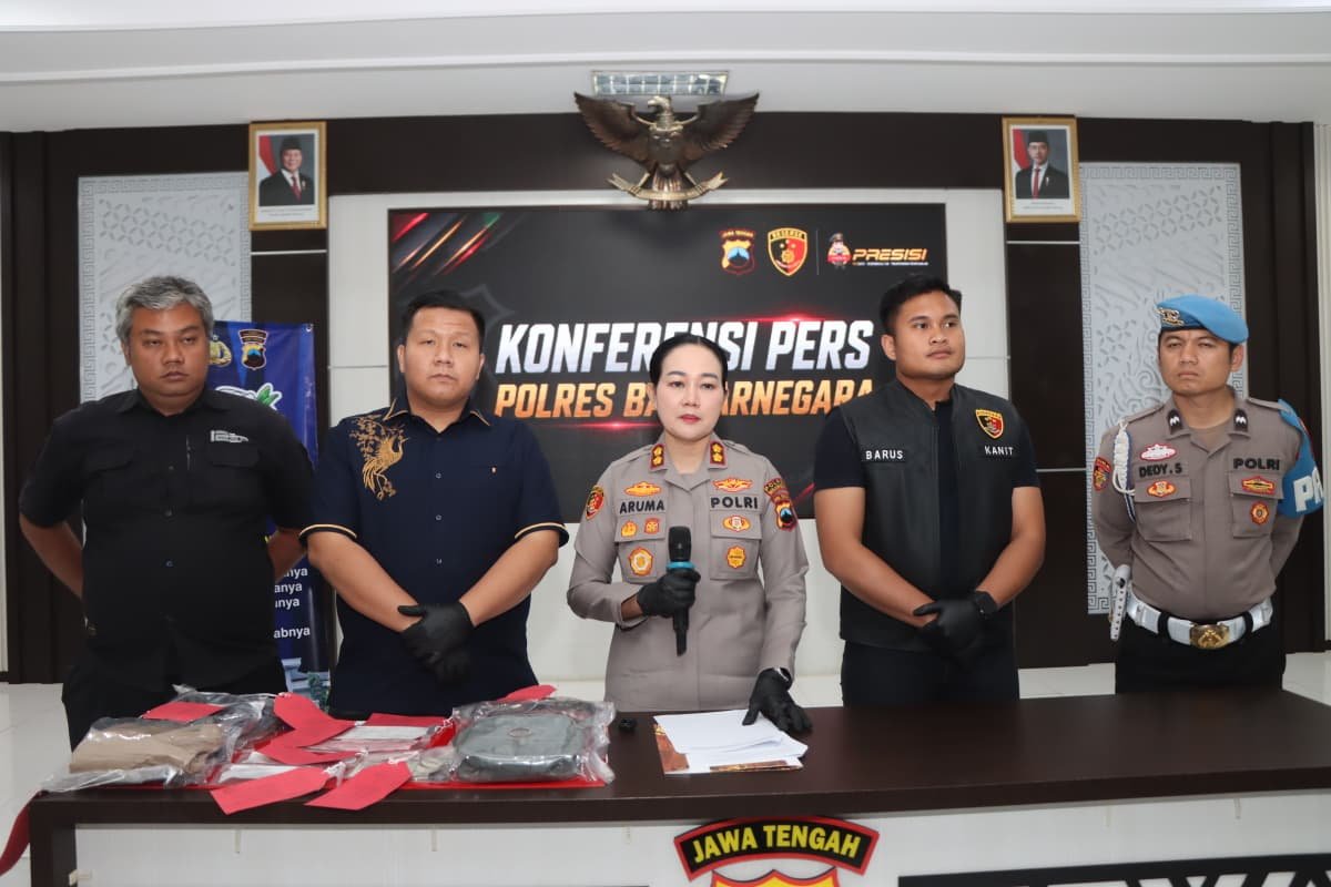 Pura-Pura Pinjam Mobil Saat Salat Jumat, Pria di Banjarnegara Diduga Curi Emas dan Uang Rp46 Juta