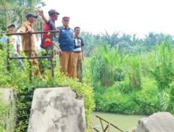 Budiman Silalahi Turun Langsung Cek Bendung Rusak di Ujung Padang, Ratusan Hektare Sawah Terancam Terganggu