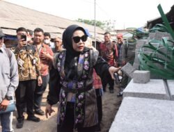 Wabup Mimik Idayana Temukan Proyek Pasar Taman Telat, Ancam Sanksi Tegas Kontraktor