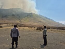Api Karhutla Bromo Masih Terpantau, Polres Malang Perketat Pengawasan di Jemplang