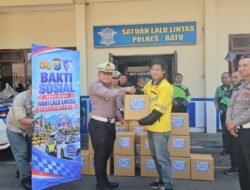 Peringati HUT Lantas ke-71, Satlantas Polres Batu Gelar Baksos Bagikan Bingkisan kepada Komunitas Ojol