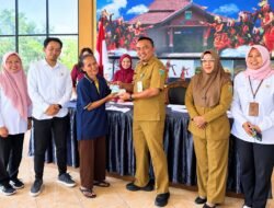 64 Lansia di Pakisaji Terima PKH Plus, Bantu Penuhi Kebutuhan Sehari-hari
