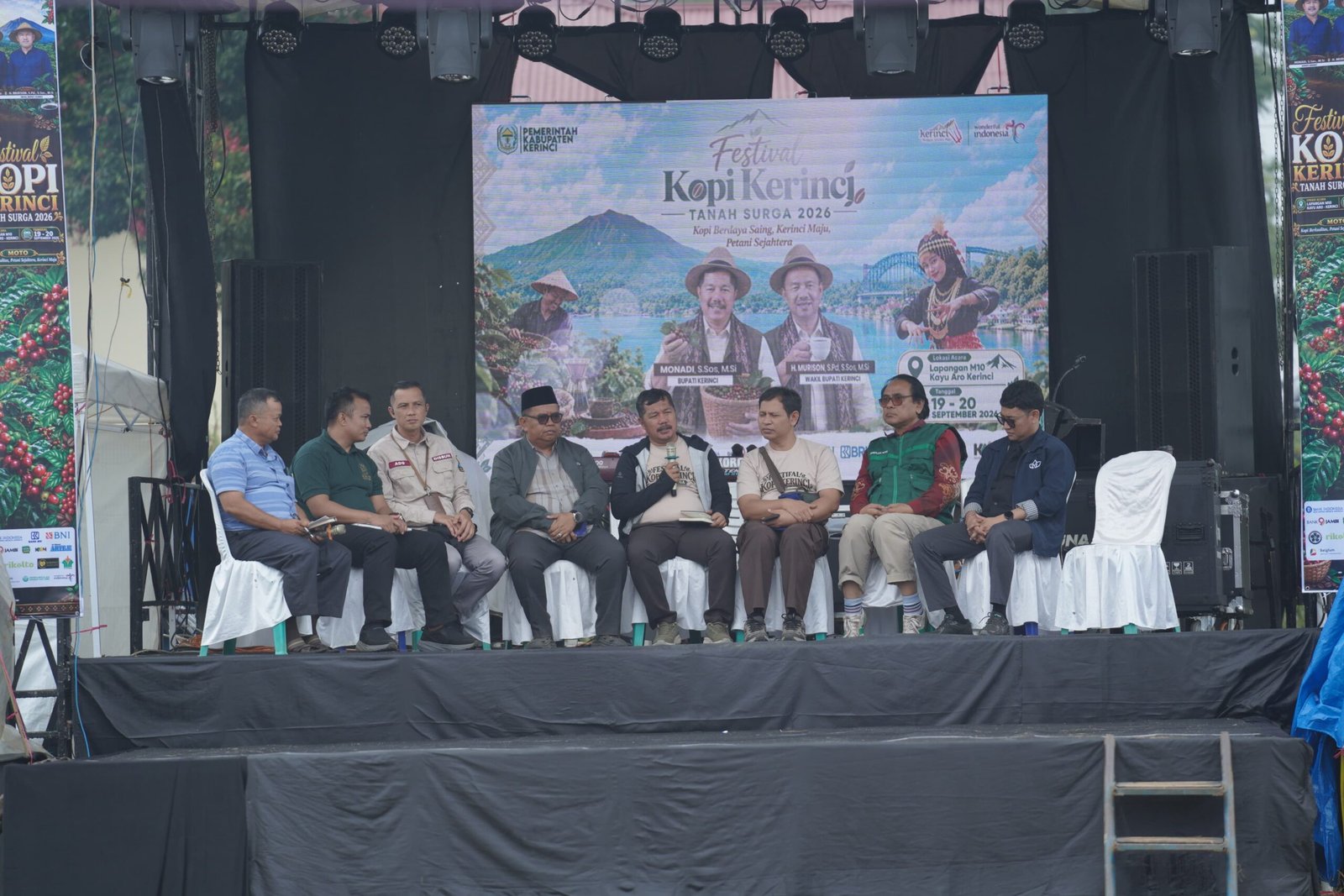 Sajikan 3.805 Gelas Kopi, Festival Kopi Kerinci 2026 Resmi Dibuka Bupati Monadi