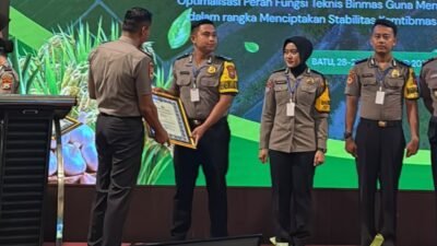 Bhabinkamtibmas Polres Bangkalan Raih Penghargaan Teladan Polda Jatim