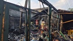Gudang Meubel di Tempuran Magelang Ludes Terbakar